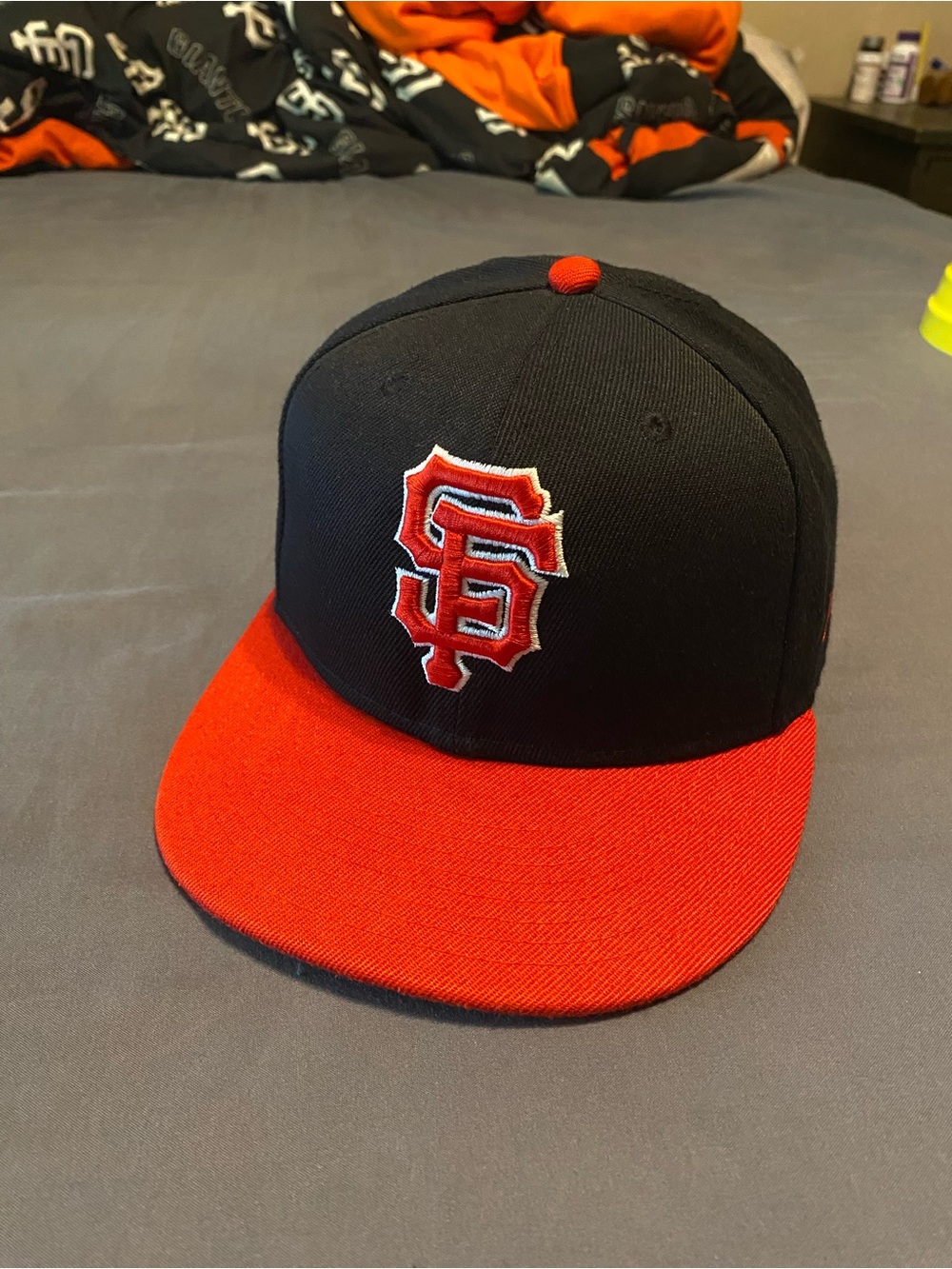 New Era SF Giants Baseball Cap - Black and Red